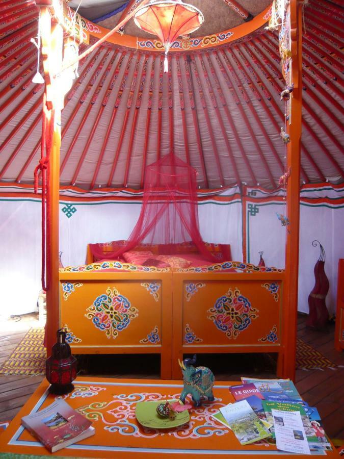 Au Soleil Mongol Bed & Breakfast Sorède Eksteriør bilde